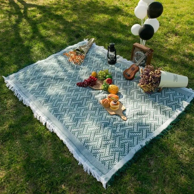 2022 Beach Picnic Outdoor Camping Tassels Blanket Ethnic Bohemian Striped Plaid Blankets for Beds Sofa Mats Travel Rug Christmas BeachStore 